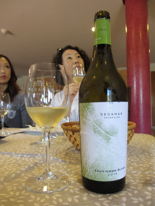 メルセゲラ（Merseguera）と言う品種の白ワイン。元々メルセゲラは、補助品種のブドウだそうです。