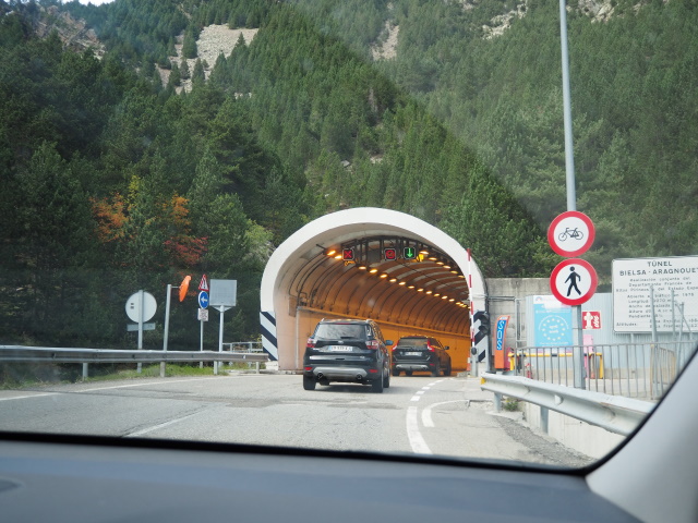 スペインからフランスに行くトンネル